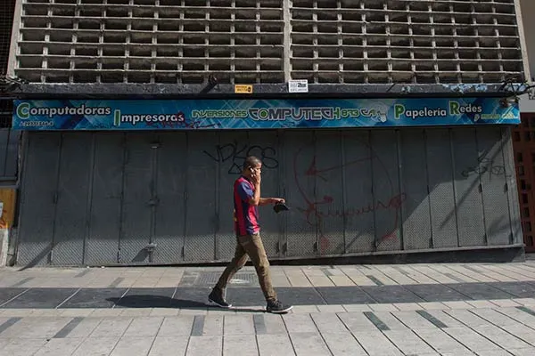 Pequeños empresarios de El Salvador sin recibir apoyo a un mes de la cuarentena