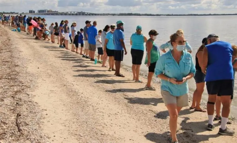 Florida: playas llenas pese a avance del coronavirus en el estado