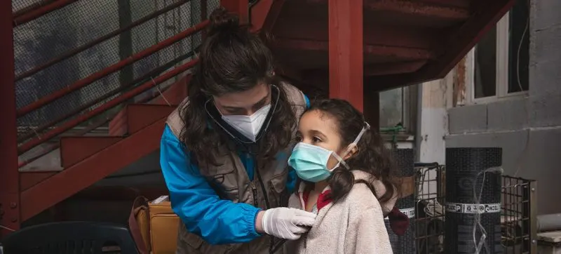 Los especialistas tranquilizan sobre el coronavirus y el síndrome de Kawasaki en los niños