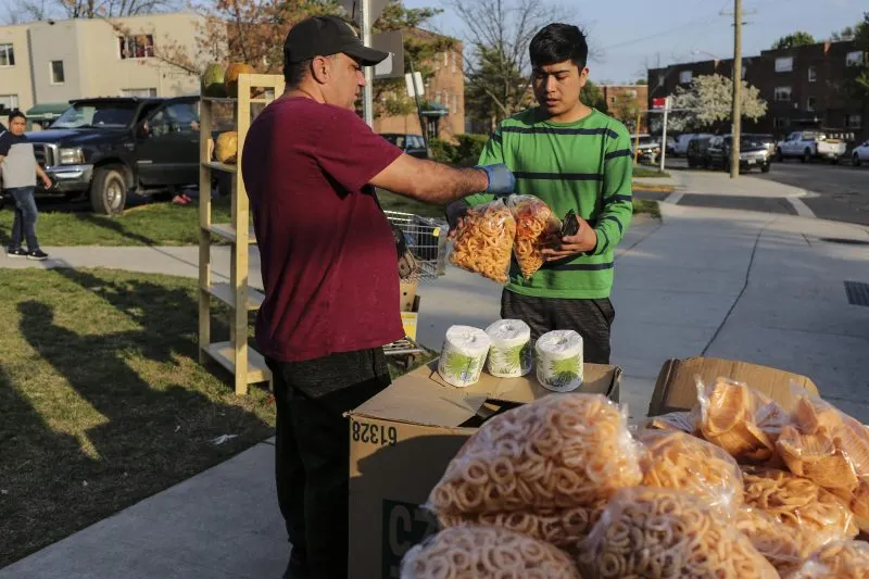 Los inmigrantes se enfrentan a la pandemia con pocas protecciones