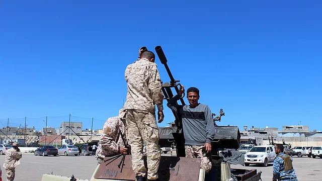Mueren 15 soldados durante combate en Libia