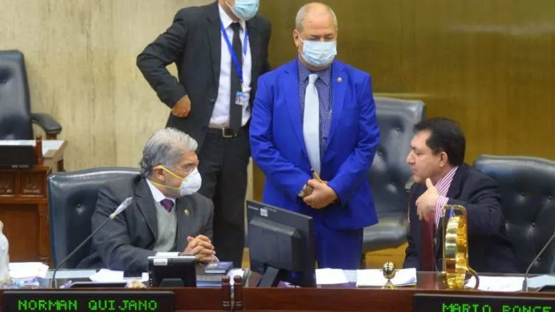 Asamblea de El Salvador aprueba extender emergencia nacional por 15 días más