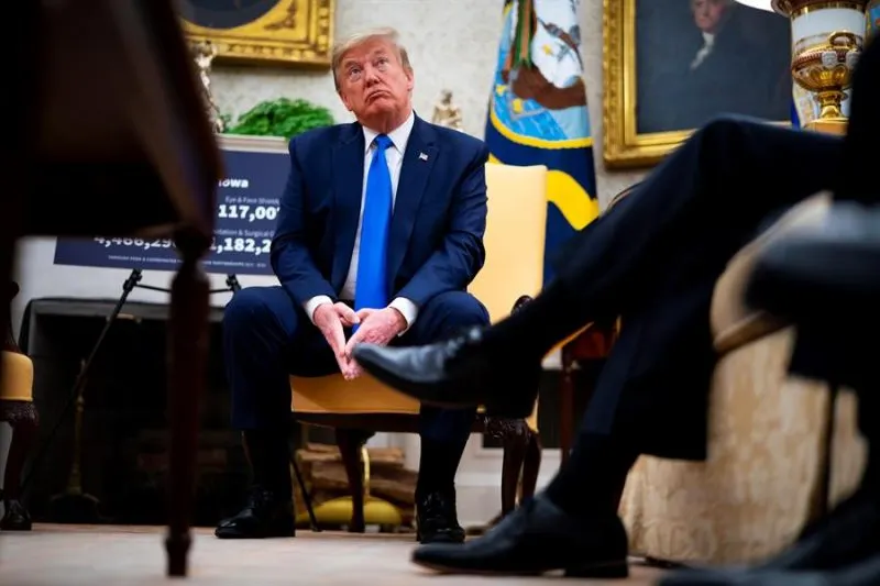 Trump apuesta a reabrir economía aunque aumenten muertes