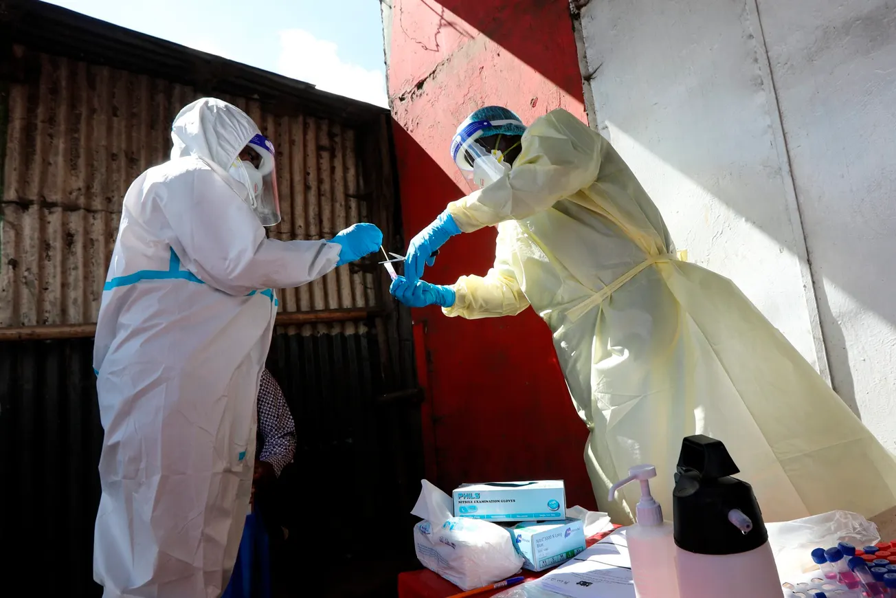 La OMS insta a gobiernos a "despertar" y a "librar combate" contra el coronavirus