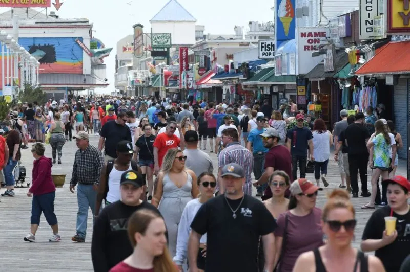 Fiesta multitudinaria en DC y aglomeración en Ocean City marcan el fin de semana