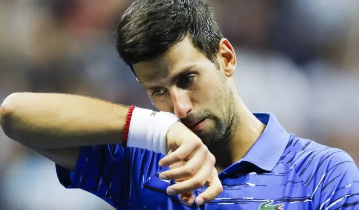 Djokovic da positivo por Covid-19 tras organizar torneo de exhibición