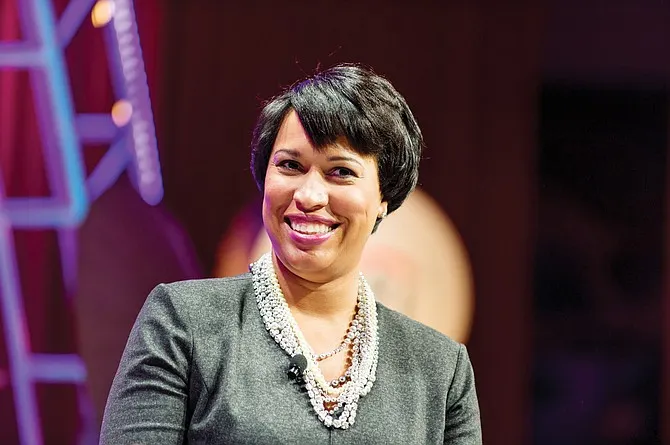 Muriel Bowser confirma inicio de la Fase Dos a partir del lunes