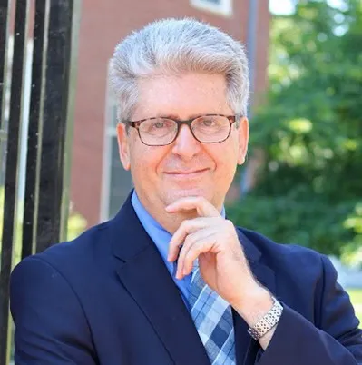 Fernando Reimers: "La pandemia ha ampliado las desigualdades sociales en el sector educativo"