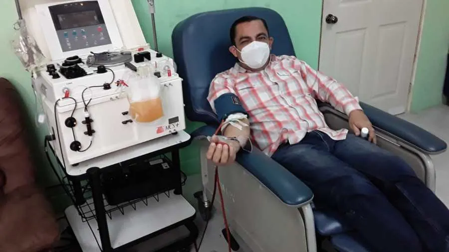 ¿Cuántas veces puede donar plasma un paciente recuperado de COVID-19?