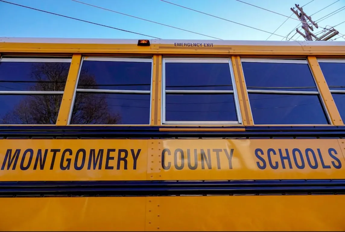 Escuelas de Montgomery impulsan propuesta de aprendizaje presencial para el otoño