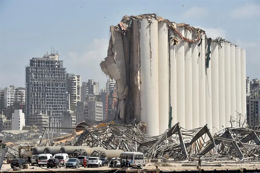 Llega a Beirut aeronave de la OMS cargado de suministros médicos