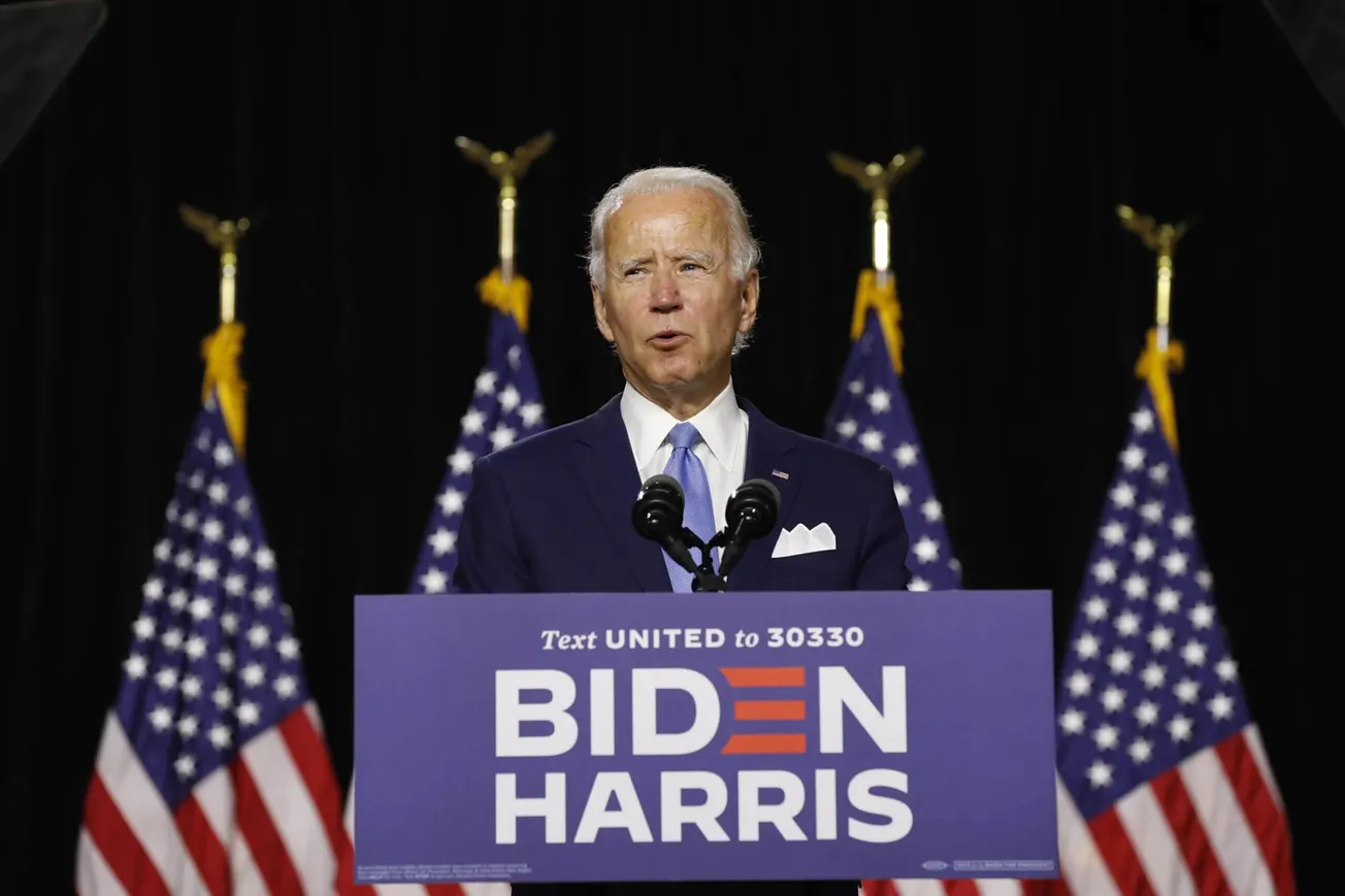 Biden lidera a Trump en nueva encuesta entre votantes latinos