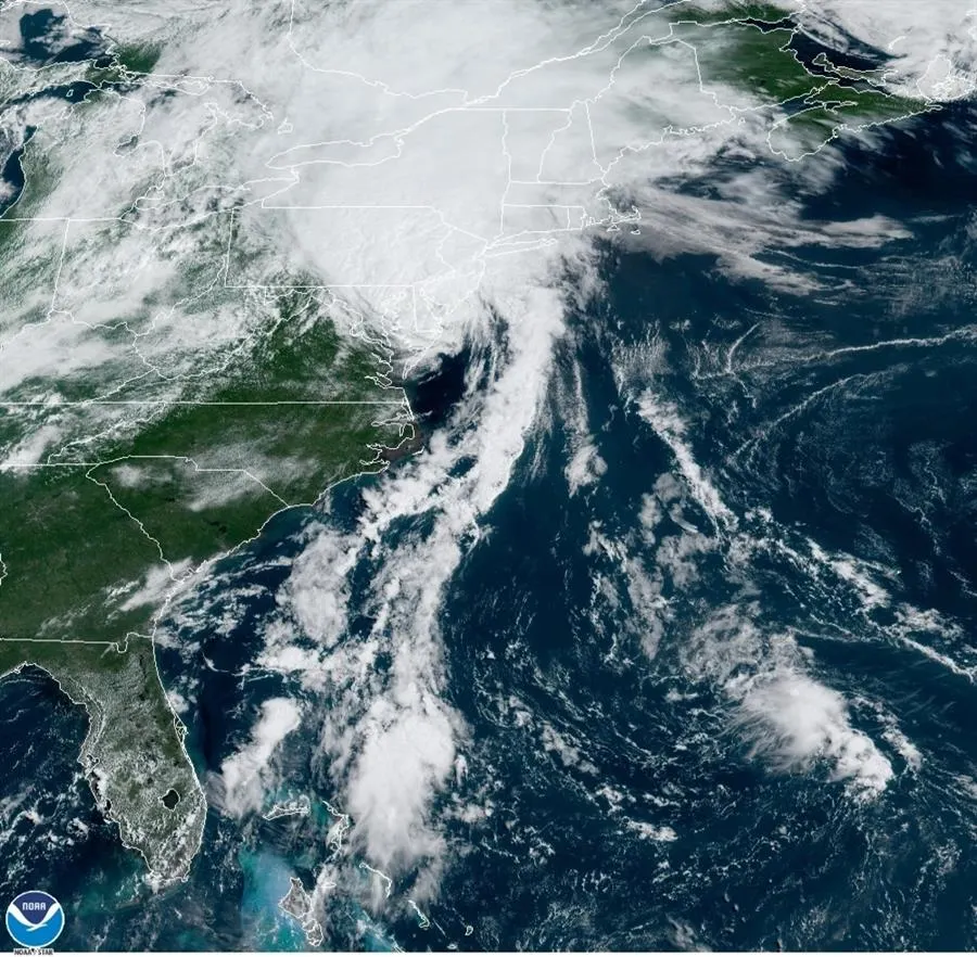 Un muerto y más de 400 mil usuarios sin electricidad en Virginia y Maryland por tormenta tropical Isaías