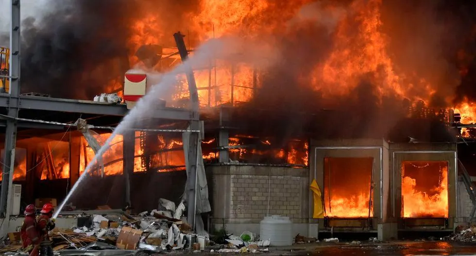 Beirut protagoniza un nuevo incendio un mes después de la trágica explosión