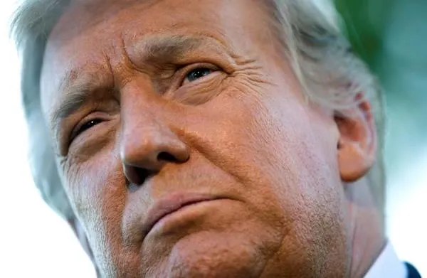 ¿Podría Trump aprobar una “vacuna sorpresa” en octubre?