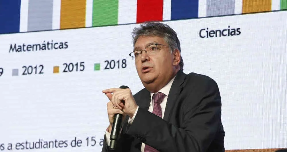 Los retos del exministro Cárdenas en el panel que evaluará la gestión de la OMS