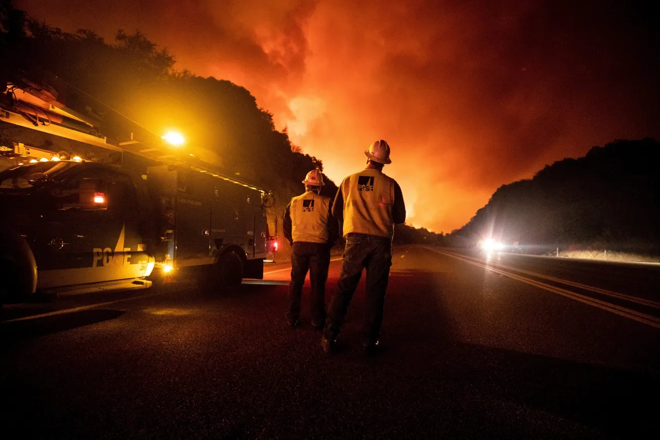 Autoridades registran tres muertos durante incendios en California