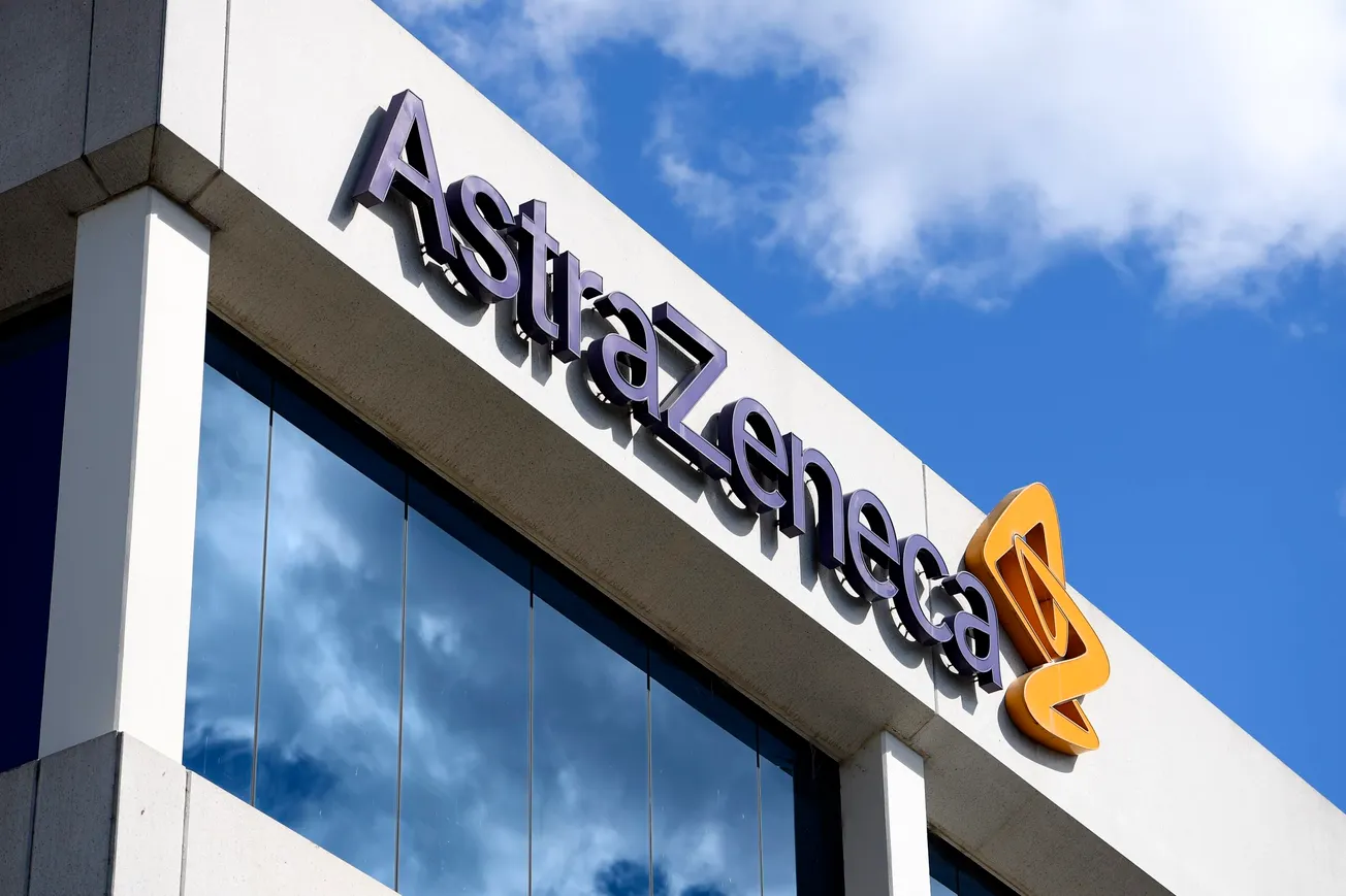 AstraZeneca retomó pruebas clínicas de vacuna contra el COVID-19