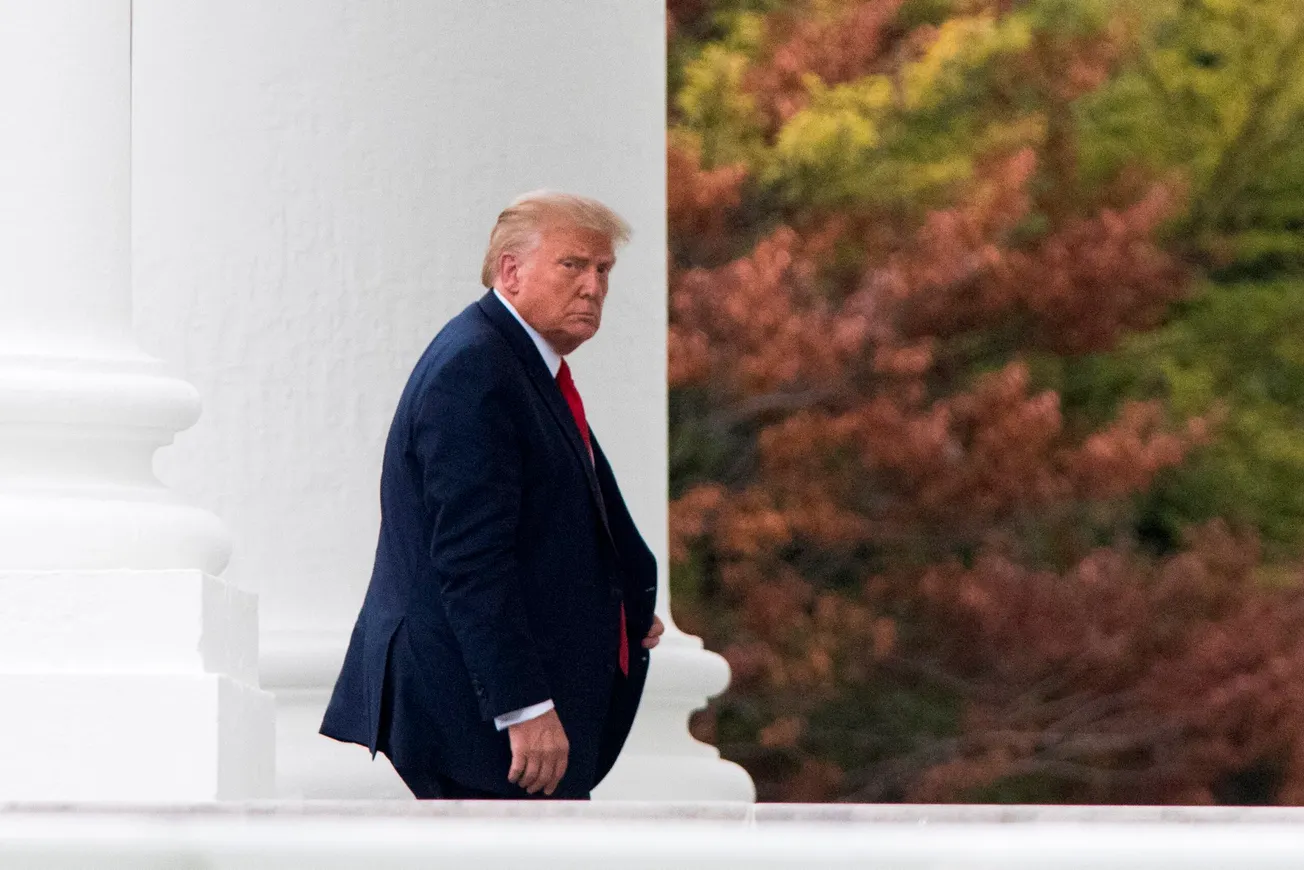 Trump exhortó a residentes de Carolina del Norte a votar dos veces