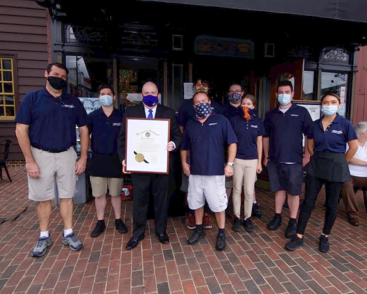 Larry Hogan amplía capacidad de restaurantes de recibir comensales