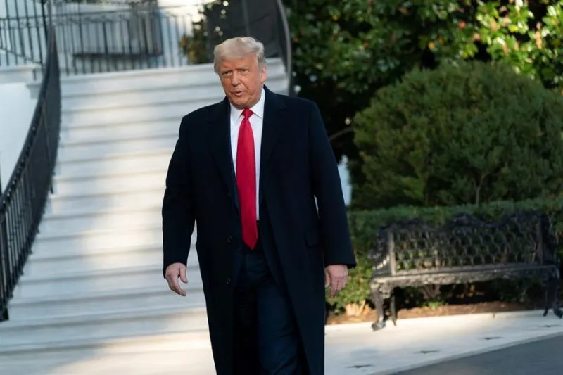 Trump firmó ley de estímulo económico por $ 900 mil millones