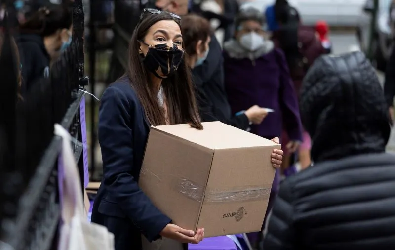 Alexandria Ocasio-Cortez, la congresista socialista que busca la reelección y critica a los demócratas