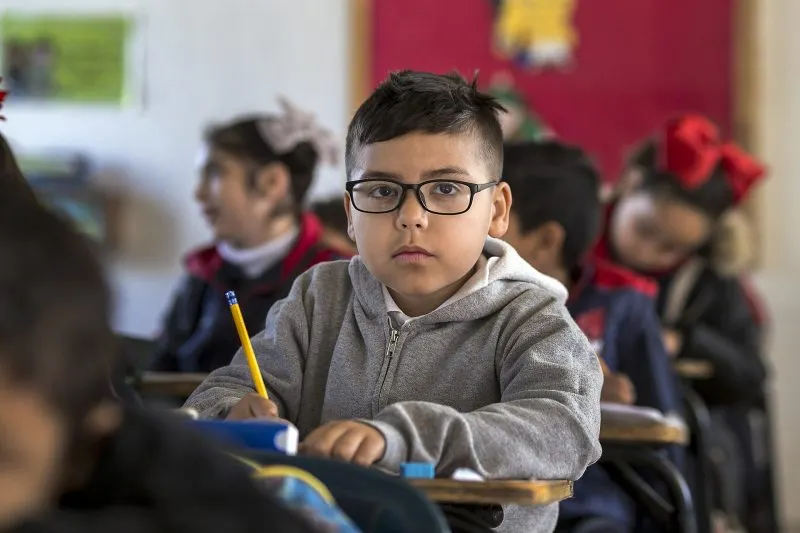 Hispanos por STEM ofrece mentorías gratuitas en ciencias a estudiantes latinos
