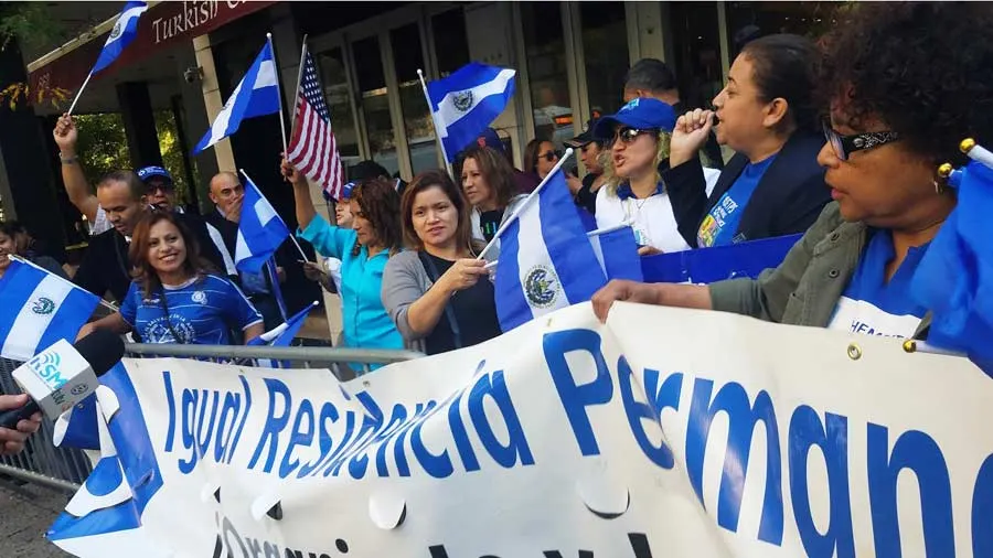 Tepesianos creen que embajadora salvadoreña reveló acuerdo Trump-Bukele para deportarlos