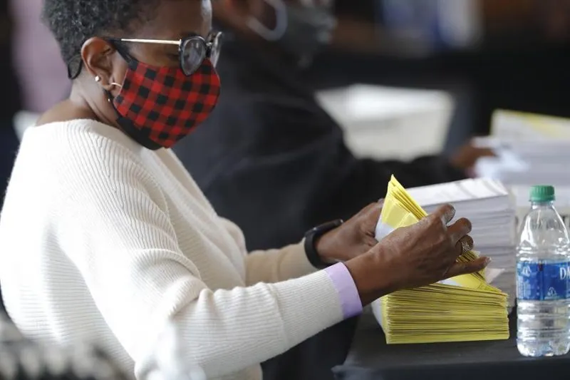 Recuento de votos en Georgia reafirma victoria de Biden