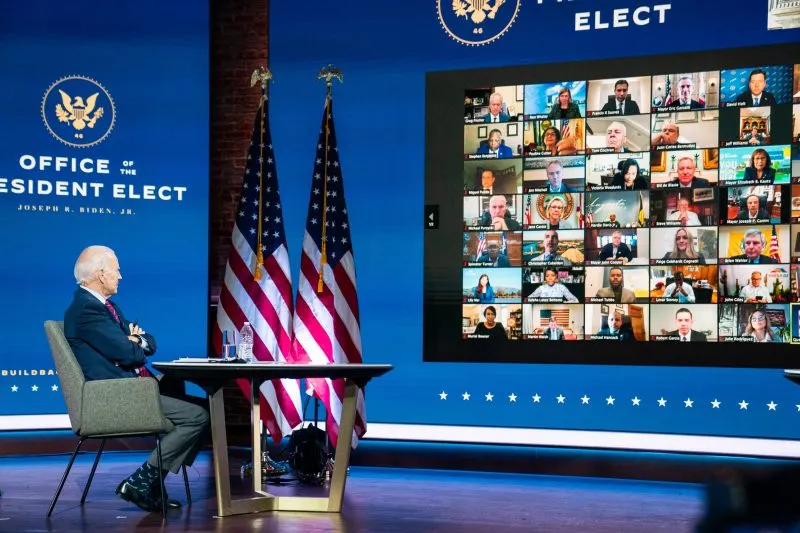 Trump presiona el botón de la transición