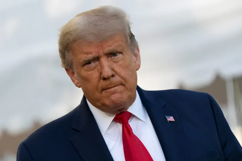 Estudio: Hashtags racistas contra asiático-americanos aumentaron tras tuit de Trump