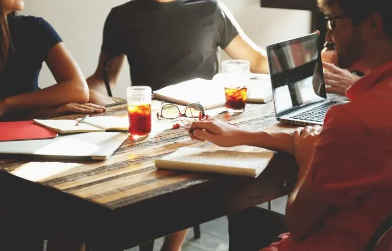 Opinión | Pareja en el trabajo: ¿problema o ventaja para la empresa?