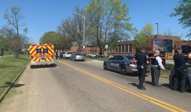 Tiroteo en secundaria de Tennessee deja múltiples víctimas, incluido un oficial de policía