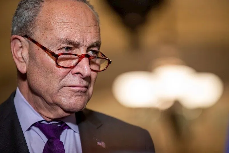 Schumer se equivoca al afirmar que ningún Demócrata apoyó las nuevas restricciones al voto