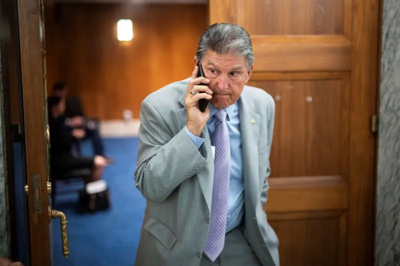Manchin detalla su posición sobre legislación electoral, abriendo puertas a un posible acuerdo Demócrata