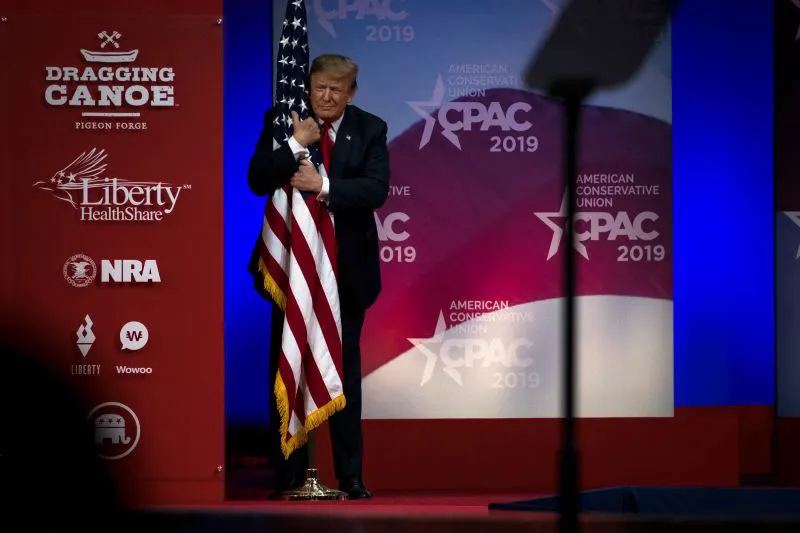 Para los candidatos republicanos no hay manera de escapar de la influencia de Trump