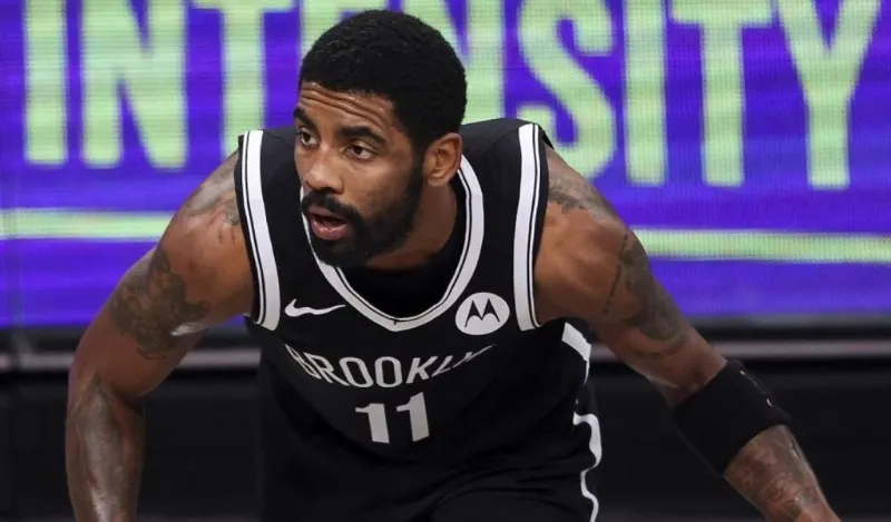 Kyrie Irving, el terraplanista que niega la vacuna contra el COVID-19
