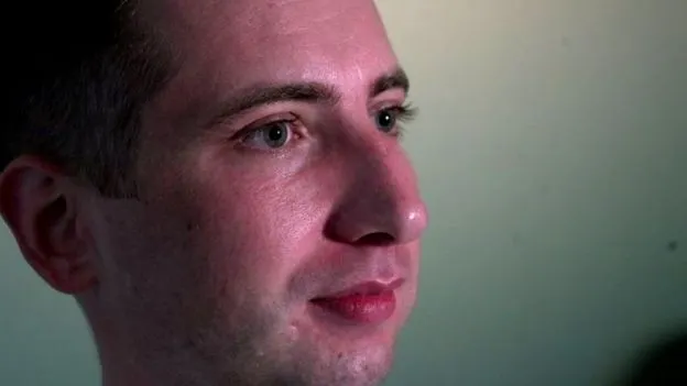 "Morirás rápidamente en una cárcel rusa": Sergey Savelyev, el preso que filtró cientos de videos de supuestos abusos en prisiones de Rusia