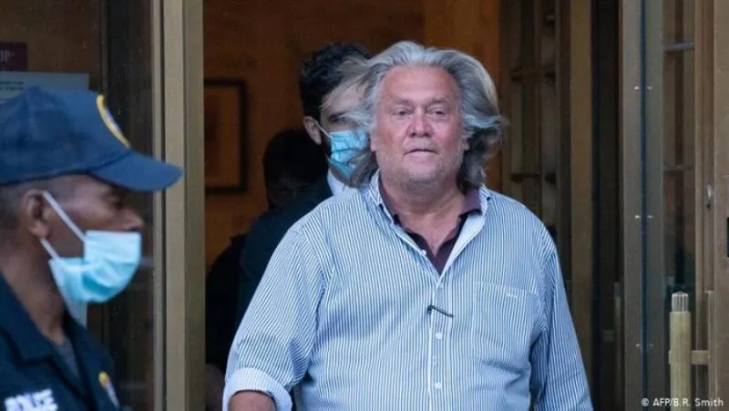 Desacato - Steve Bannon