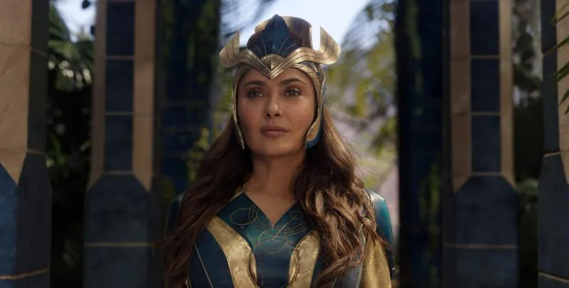 Salma Hayek cuenta entre lágrimas su experiencia al ponerse su traje de superheroína para la más reciente película de Marvel,