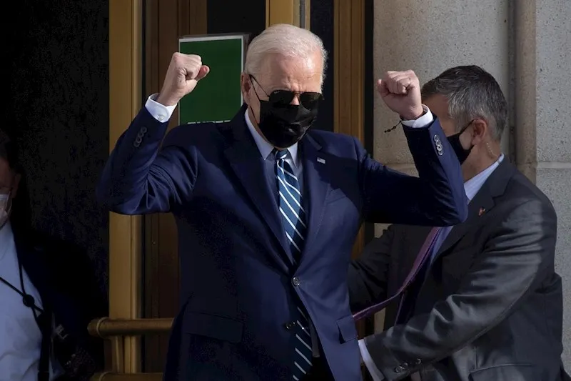 Biden Pfizer