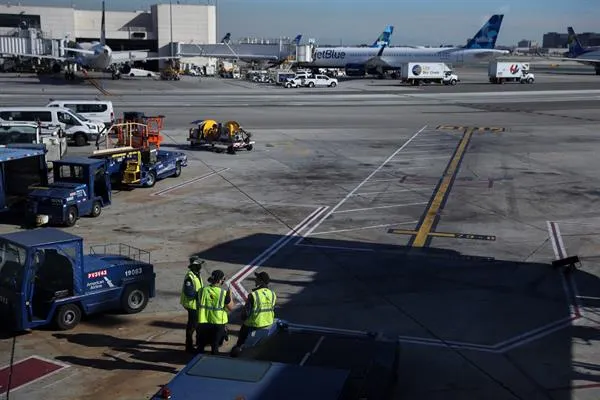 Thanksgiving Aeropuerto de Los Angeles / EFE