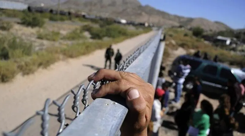 ¿Nuevo paso? Cientos de brasileños y venezolanos esperan un turno para cruzar desde Tijuana