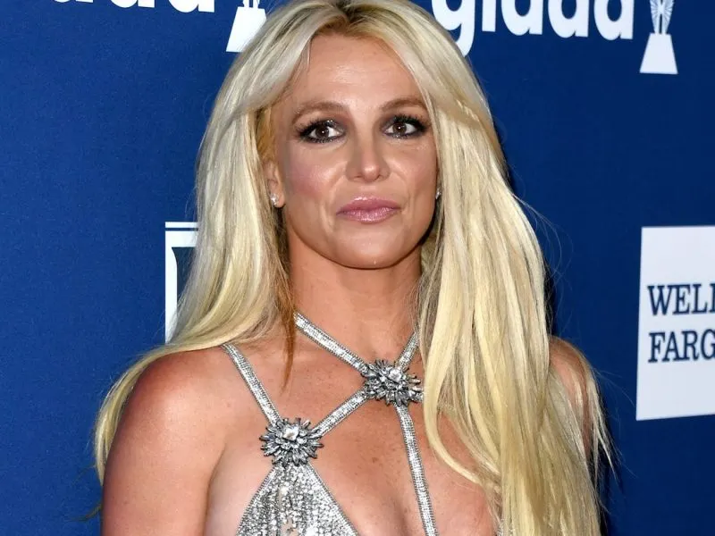Britney Spears ya se liberó de su padre, pero ahora señala a su mamá como principal responsable de "los años de vida que perd