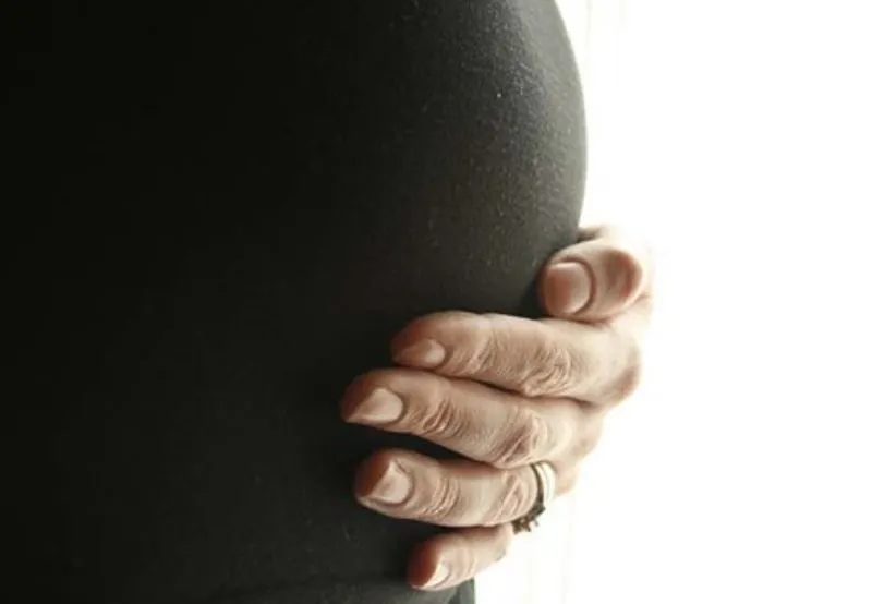 ¿Cuáles son los riesgos que corren las embarazadas si se contagian de COVID-19?