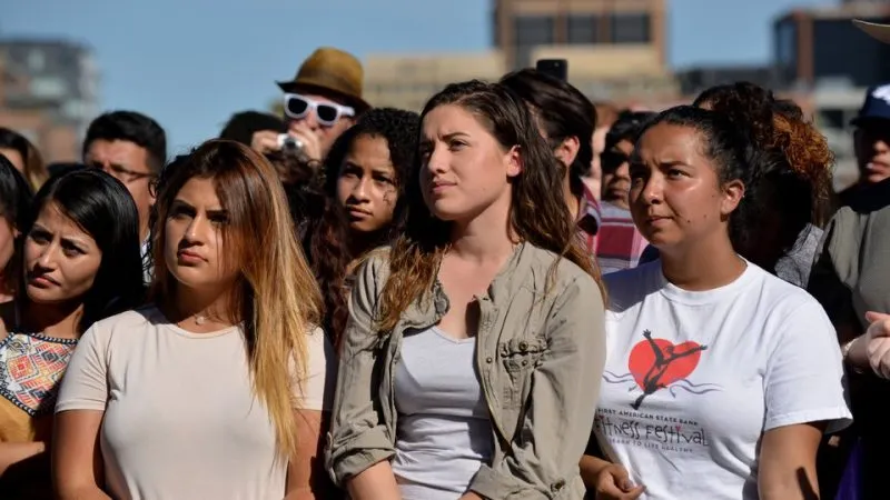 Si eres hispano y de piel oscura, es más probable que sufras algún tipo de discriminación en Estados Unidos.