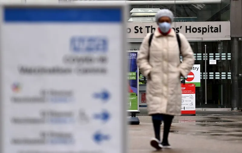 Ómicron ocasiona pico de contagios en todo el mundo