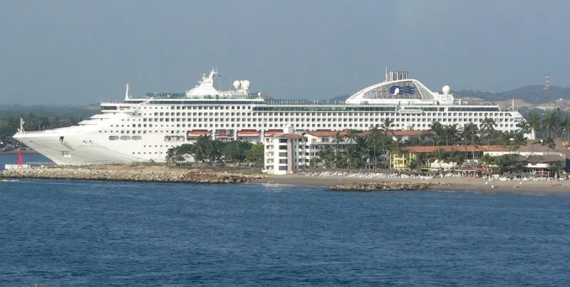 ¿Viajas en crucero y tienes COVID-19? En México eres bienvenido