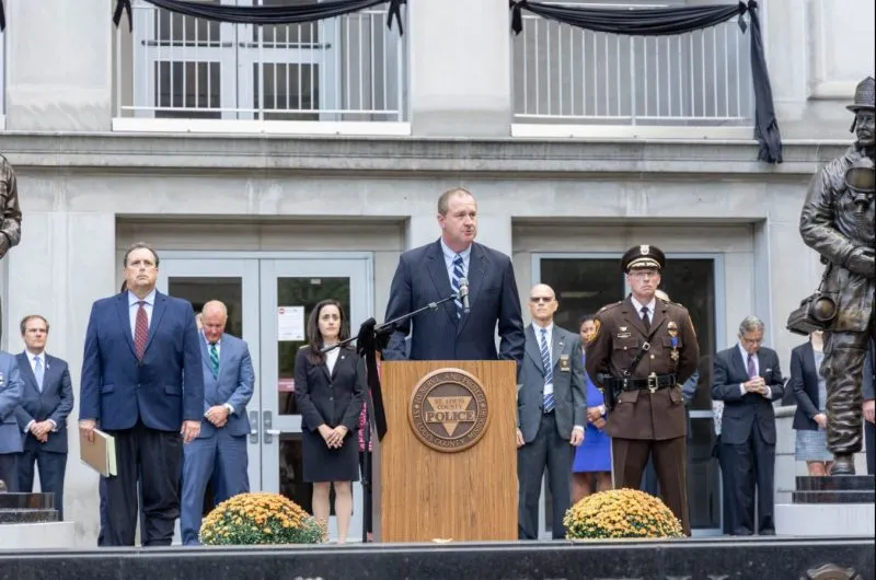 Condado en Missouri elimina restricciones por el COVID-19, por orden de fiscal republicano