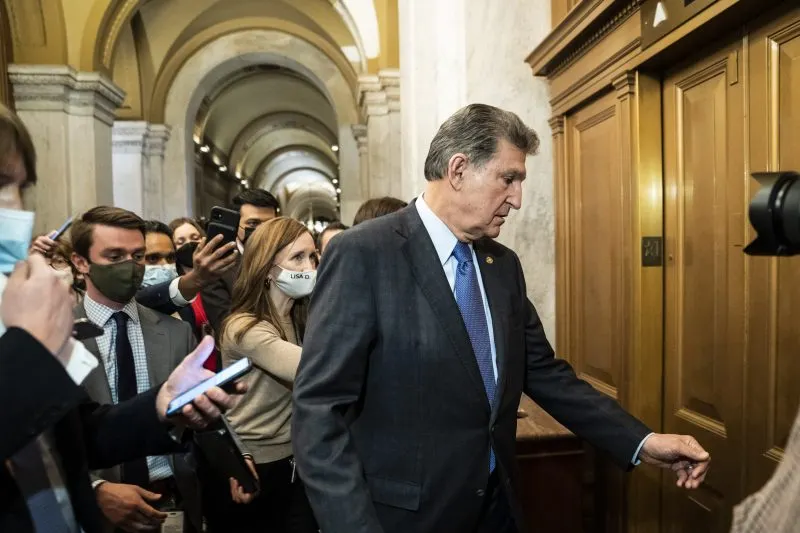 Análisis Ampliado - Tensiones a fuego lento mientras los Demócratas trazan los próximos pasos del proyecto presupuestario